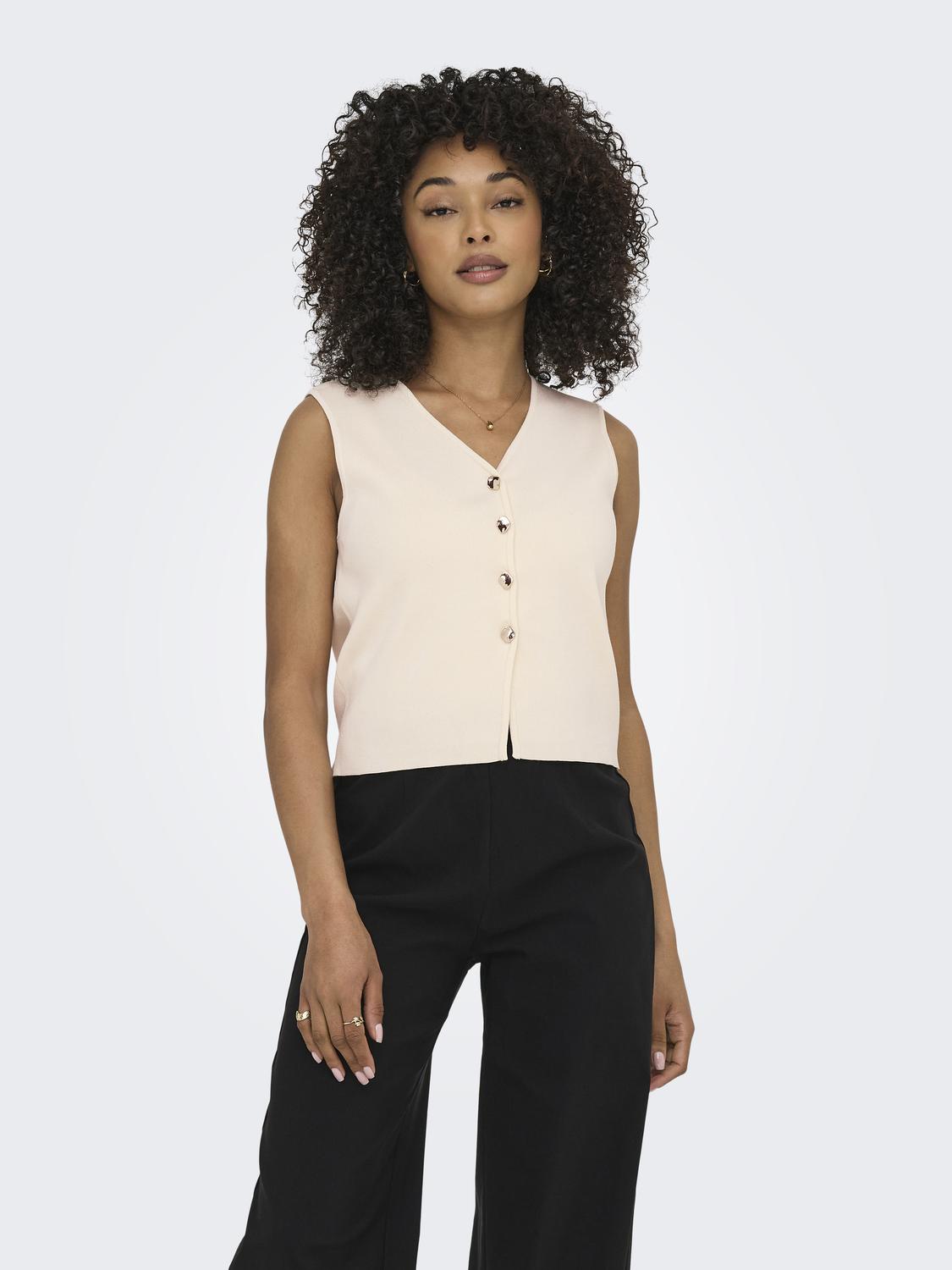 model_shot-front